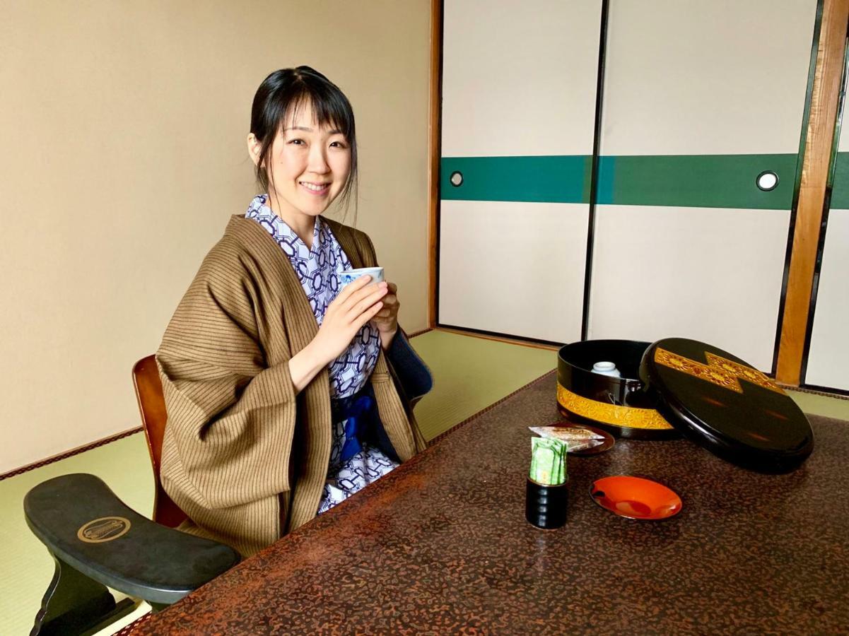 Kirishimaya Ryokan Kusatsu  Buitenkant foto